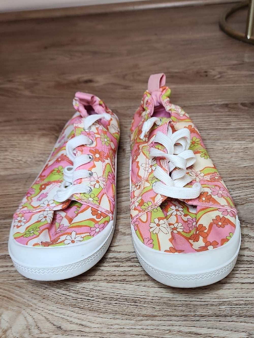 Sole Mates Womens Vibrant Pink Orange Green Floral Canvas Retro Sneakers Lace Up - Picture 2 of 10